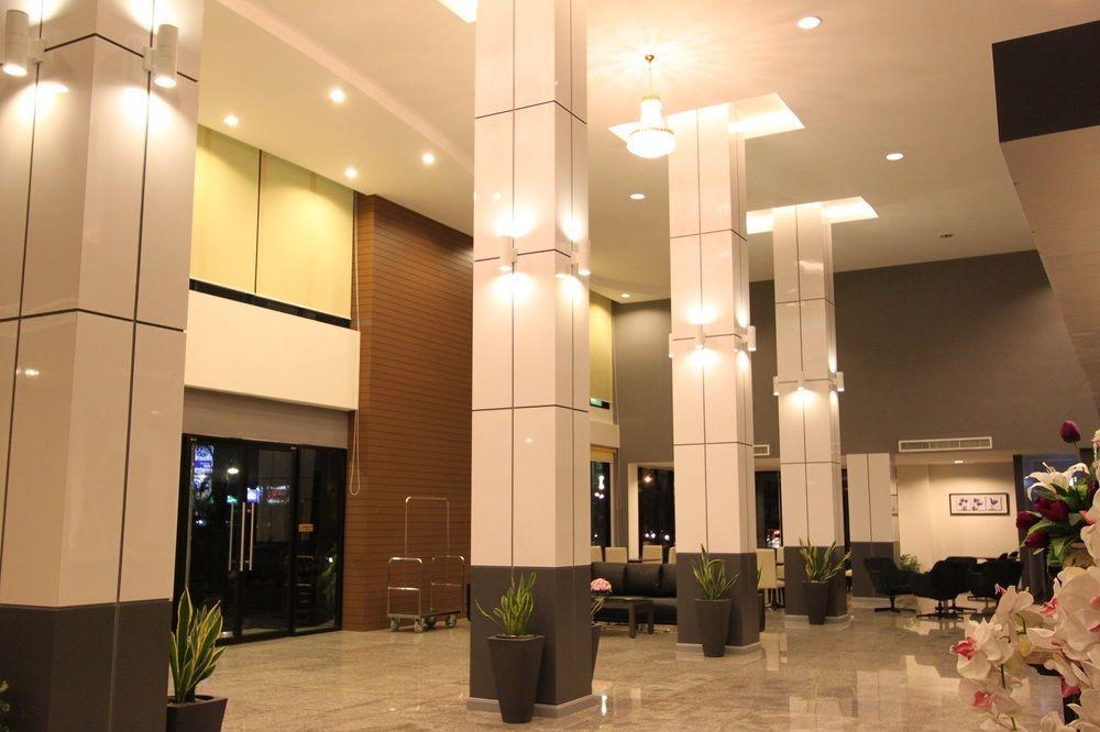S Tara Grand Hotel Surat Thani Exterior foto