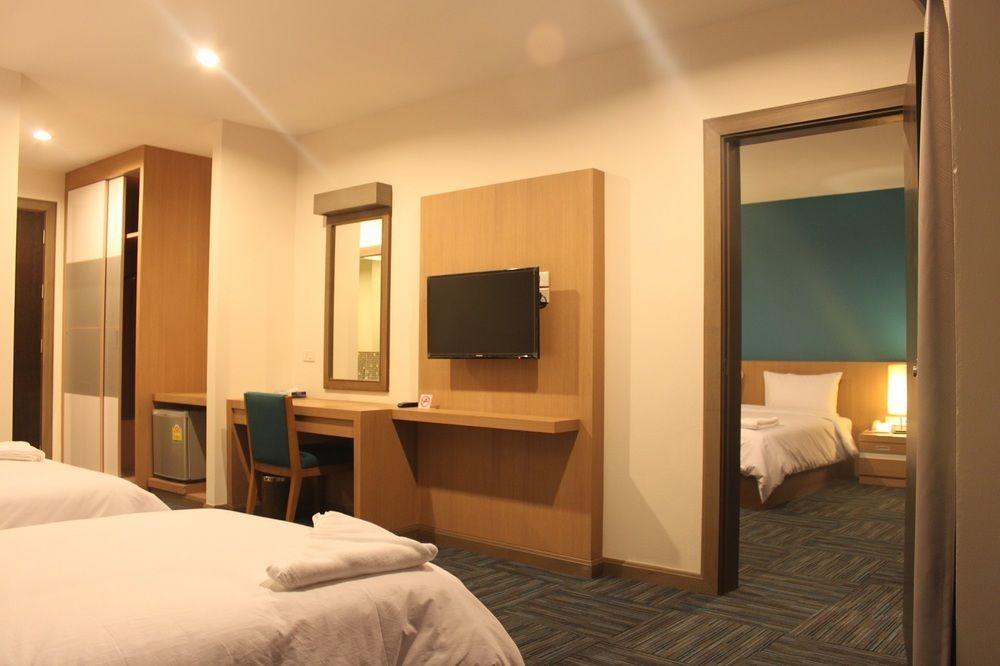 S Tara Grand Hotel Surat Thani Exterior foto