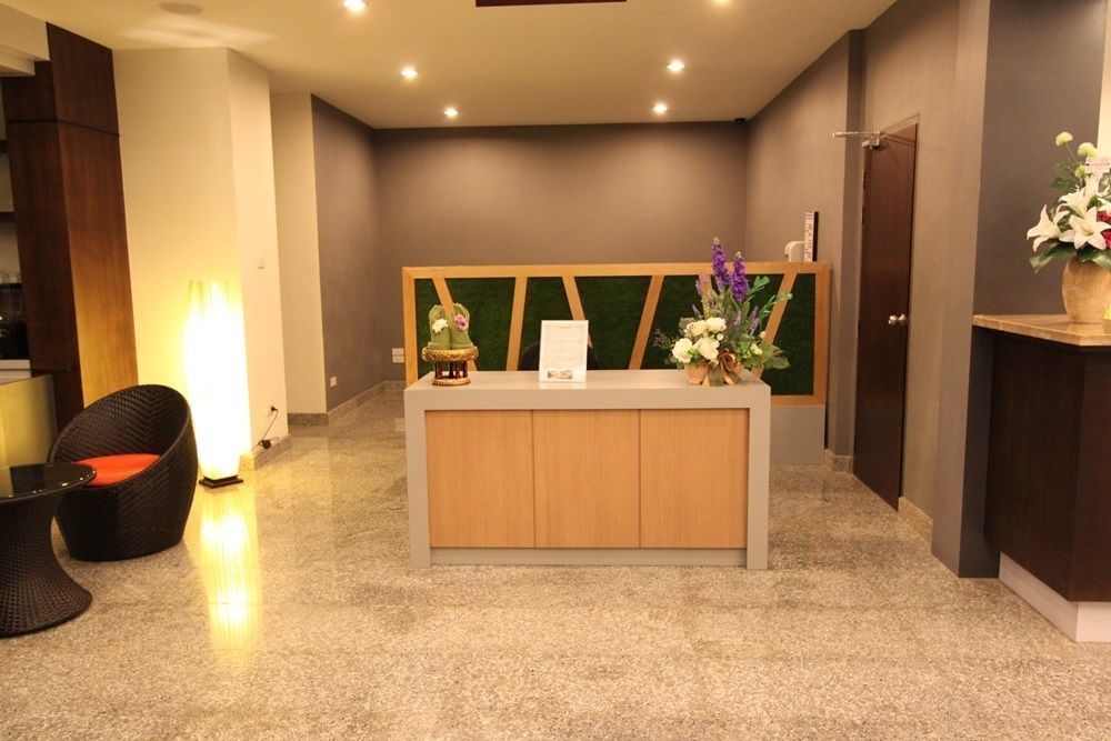 S Tara Grand Hotel Surat Thani Exterior foto