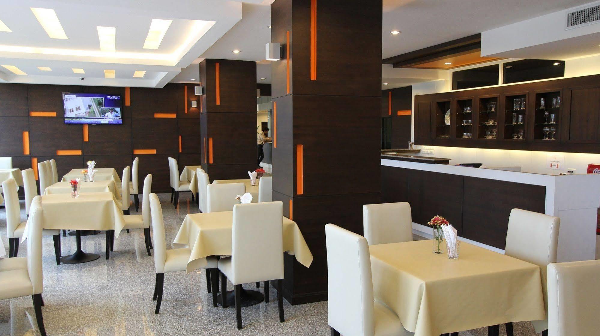 S Tara Grand Hotel Surat Thani Exterior foto